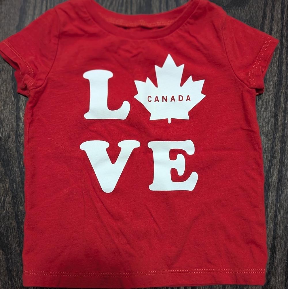 5/$35 Carter's baby t-shirt LOVE Canada maple leaf 18 months